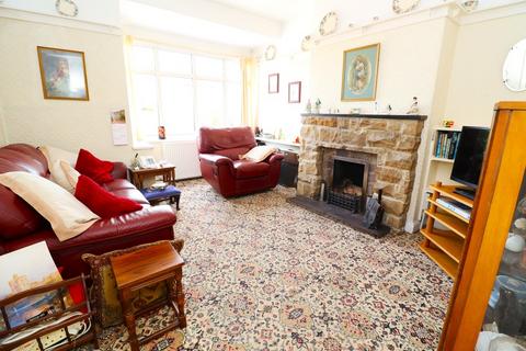 17 Hollowgate, Barnburgh, Doncaster, DN5 7HB