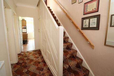 17 Hollowgate, Barnburgh, Doncaster, DN5 7HB