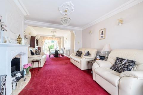 148 Carlton Road, Romford, RM2 5BD