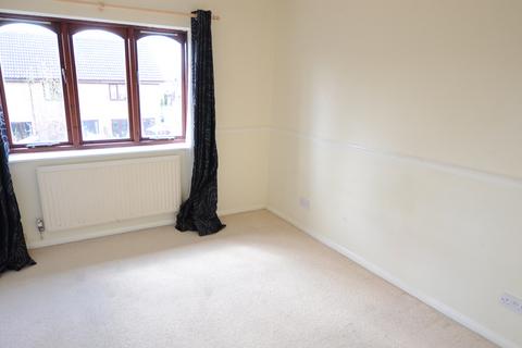 2 bedroom terraced house to rent, Barclay Road