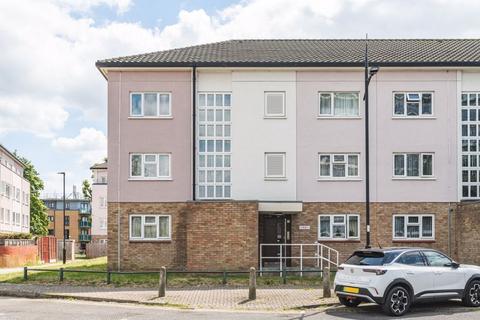 1 bedroom flat for sale, Sherborne Avenue, Enfield