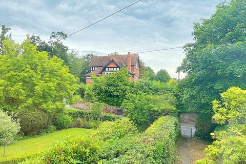 2 bedroom cottage for sale, Castle Road, Kenilworth