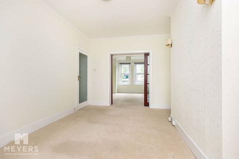 3 bedroom apartment for sale, Jumpers Avenue, Christchurch, BH23