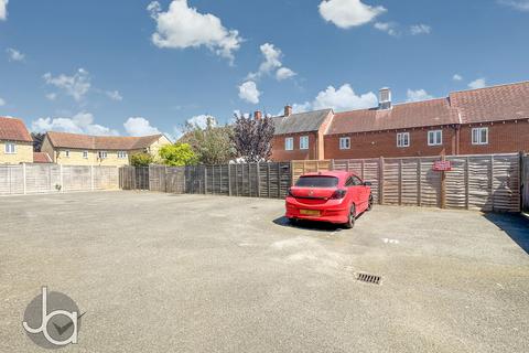 2 bedroom end of terrace house for sale, Memnon Court, Colchester