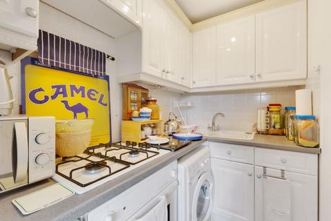 31 Warren Road, Bexleyheath, DA6 7LU