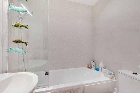 31 Warren Road, Bexleyheath, DA6 7LU