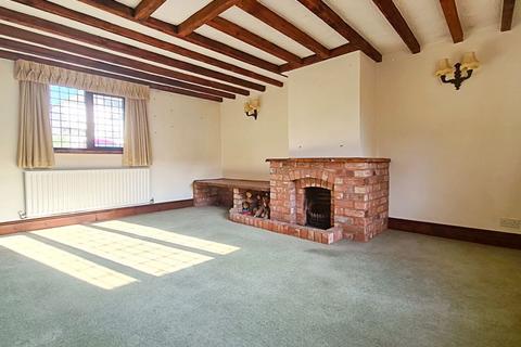 3 bedroom barn conversion for sale, Village Street, Evesham