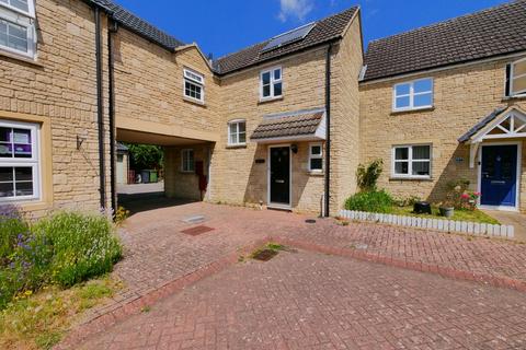3 bedroom terraced house to rent, Perrinsfield, LECHLADE
