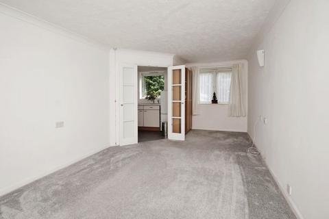 1 bedroom flat for sale, Pleydell Gardens, Folkestone CT20