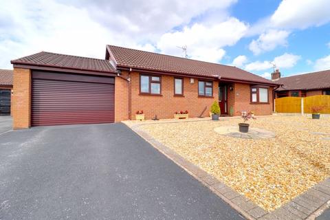 2 bedroom detached house for sale, Beechfield Drive, Stafford ST17