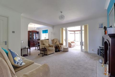 29 Beechfield Drive, Stafford, ST17 0YH