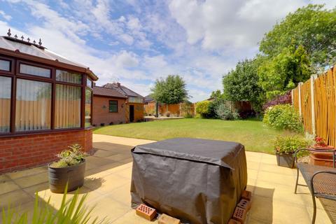29 Beechfield Drive, Stafford, ST17 0YH
