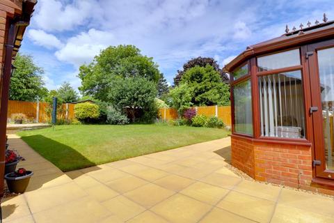 29 Beechfield Drive, Stafford, ST17 0YH