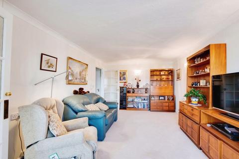 2 bedroom flat for sale, Belle Vue Road, Bournemouth BH6