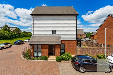 4 bedroom detached house for sale, Edington Way, Kings Hill, ME19