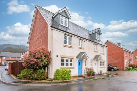 4 bedroom semi-detached house for sale, Ffordd Sain Ffwyst, Abergavenny NP7