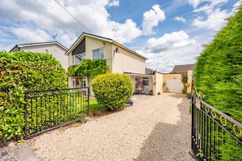 4 bedroom detached house for sale, Midway Close, Abergavenny NP7