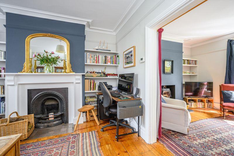 Lounge/Sitting Room