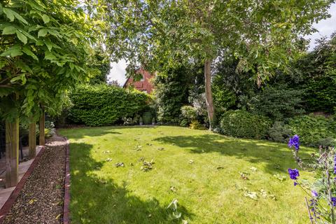 6 bedroom semi-detached house for sale, Grove Hill Gardens, Tunbridge Wells, Kent, TN1