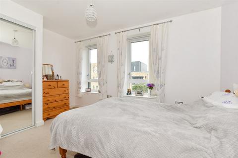 1 bedroom flat for sale, Titley Close, Chingford