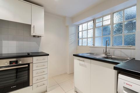 2 bedroom apartment to rent, Fulham Road, London SW3