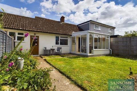 2 Bow Gardens, Sherfield On Loddon, Hook, RG27 0EH