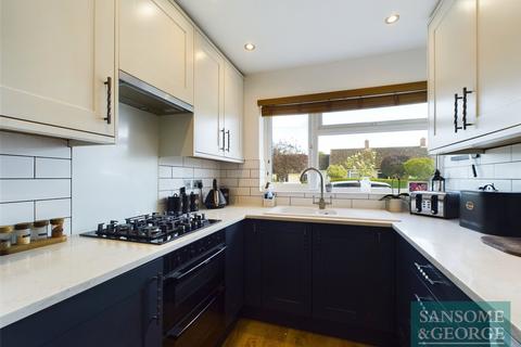 2 Bow Gardens, Sherfield On Loddon, Hook, RG27 0EH