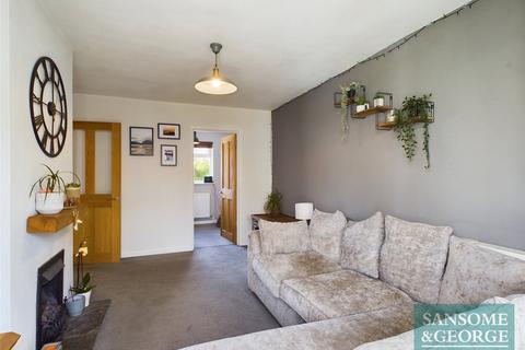 2 Bow Gardens, Sherfield On Loddon, Hook, RG27 0EH