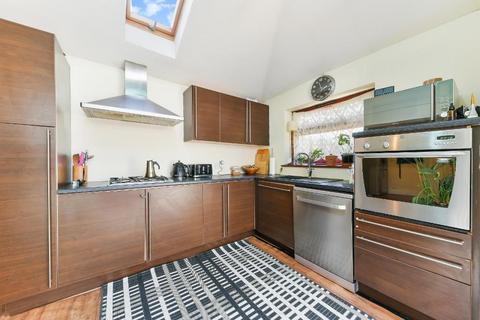 3 bedroom terraced house for sale, Haynt Walk, Wimbledon Chase, London, SW20 9NX