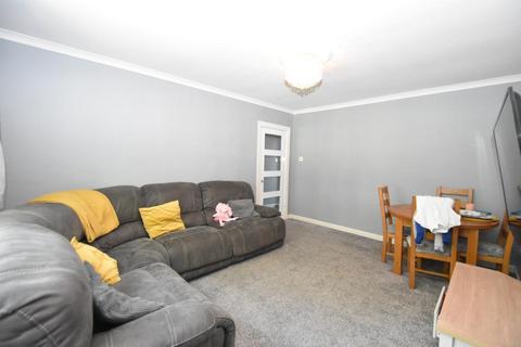 4 bedroom flat for sale, Lochend Avenue, Gartcosh, G69 8BQ