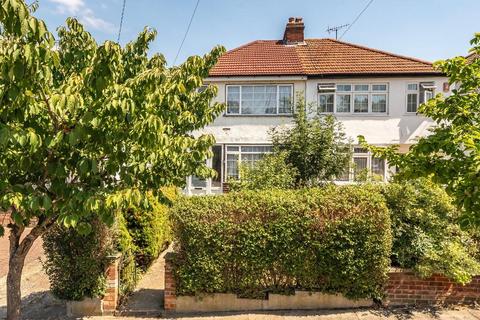 3 bedroom semi-detached house to rent, Edgware HA8