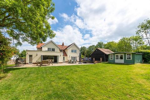 5 bedroom detached house for sale, Harlington Road, Sharpenhoe, Bedfordshire, MK45 4SG