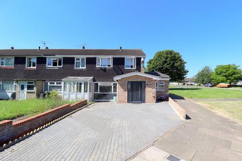 4 bedroom end of terrace house for sale, Julius Gardens, Bramingham, Luton, Bedfordshire, LU3 3SG