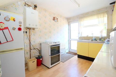 3 bedroom semi-detached house for sale, Grampian Way, Sundon Park, Luton, Bedfordshire, LU3 3HE