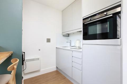 1 bedroom flat for sale, Jessica House, Wandsworth SW18