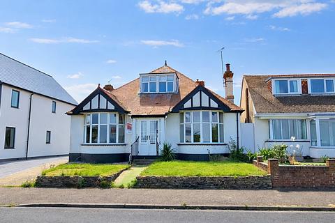 4 bedroom chalet for sale, Western Esplanade, Herne Bay, CT6 8JA
