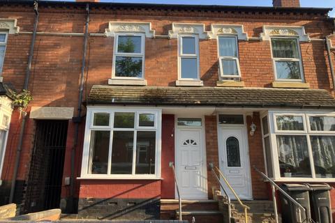 3 bedroom terraced house to rent, Greenhill Road, Birmingham B21