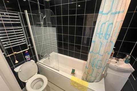 20 Aluric Close, Grays, RM16 4NB