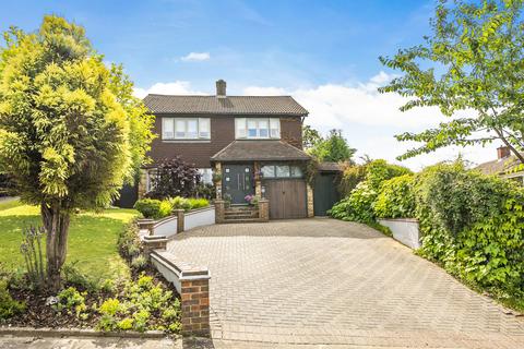4 bedroom detached house for sale, The Brackens, Orpington