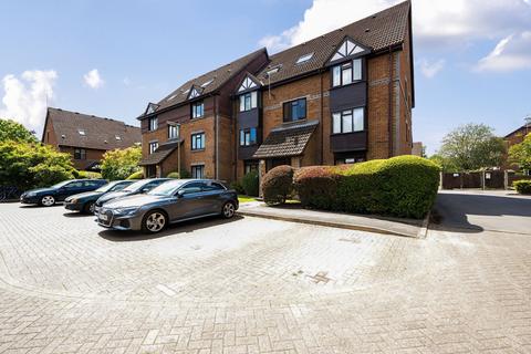 1 bedroom apartment for sale, Dorchester Court, Oriental Road, Woking