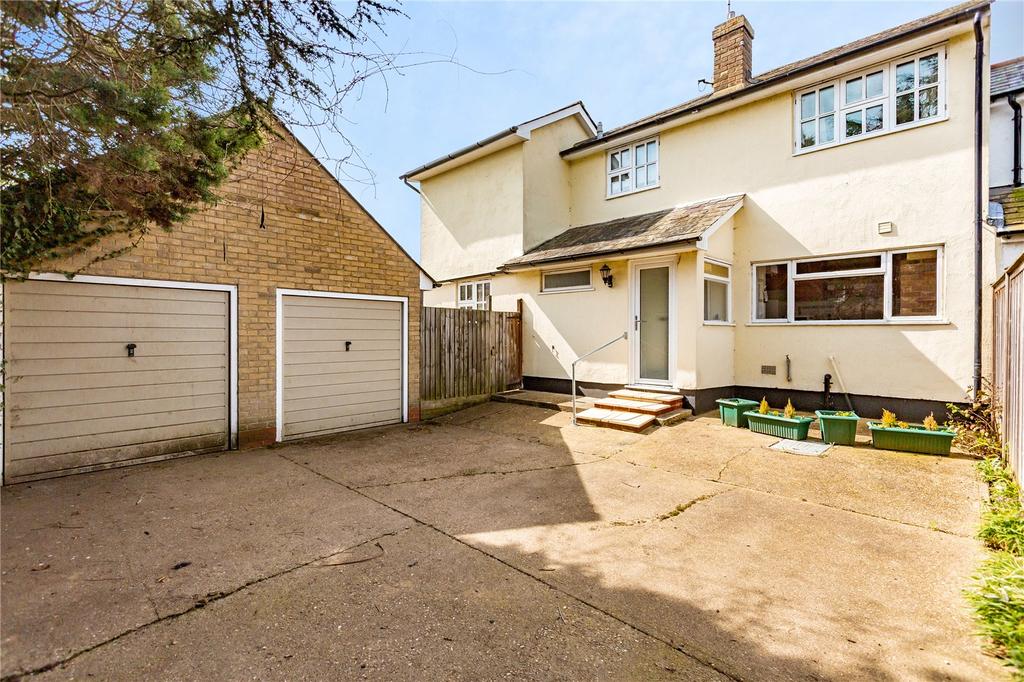 Courtyard & Garage