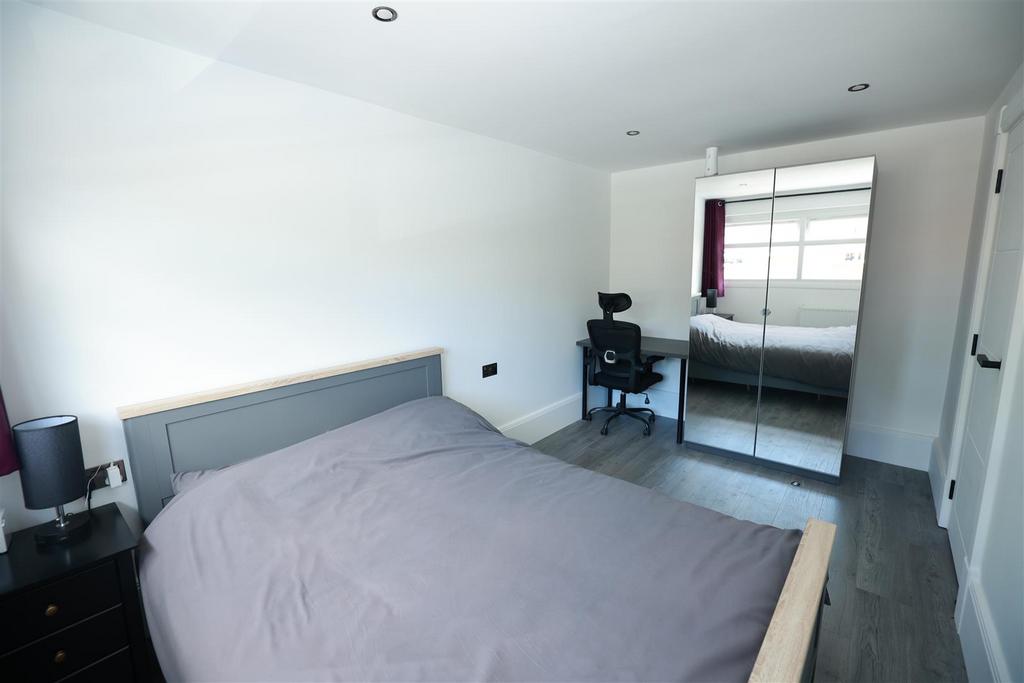 R6  2227.jpg