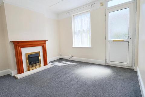 43 Avondale Road, Lowestoft, NR32 2HU
