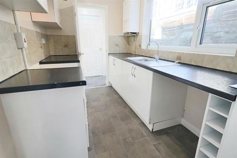 43 Avondale Road, Lowestoft, NR32 2HU