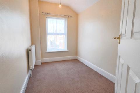 43 Avondale Road, Lowestoft, NR32 2HU