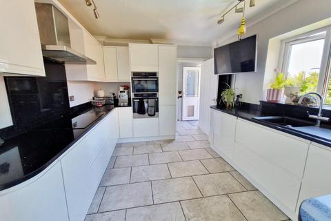 6 bedroom detached house for sale, Beechwood Grove, Pencoed, Bridgend, cf35 6su