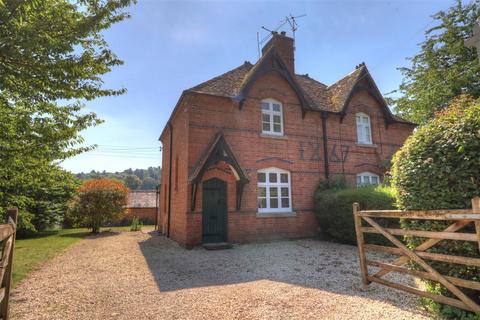 2 bedroom semi-detached house to rent, Walton, Warwickshire