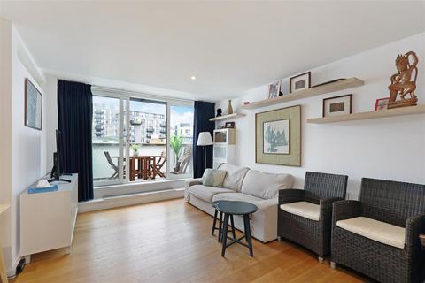 3 bedroom penthouse for sale, Point Pleasant, London