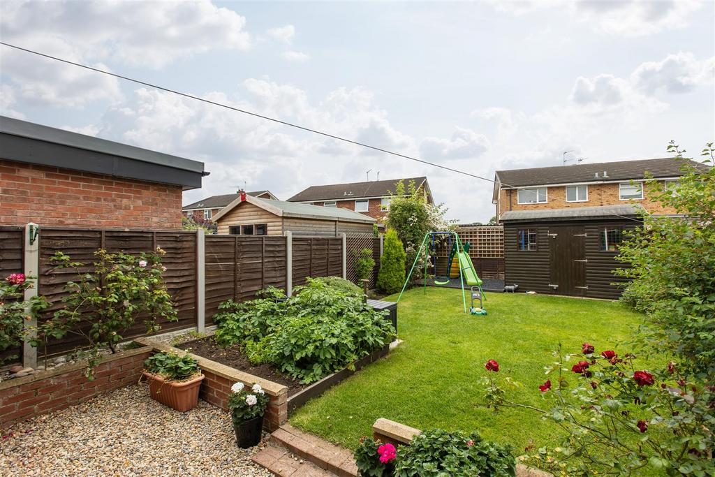 Field View 16 External-2.jpg