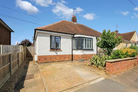 2 bedroom semi-detached bungalow for sale, Vine Hill Drive, Rushden NN10